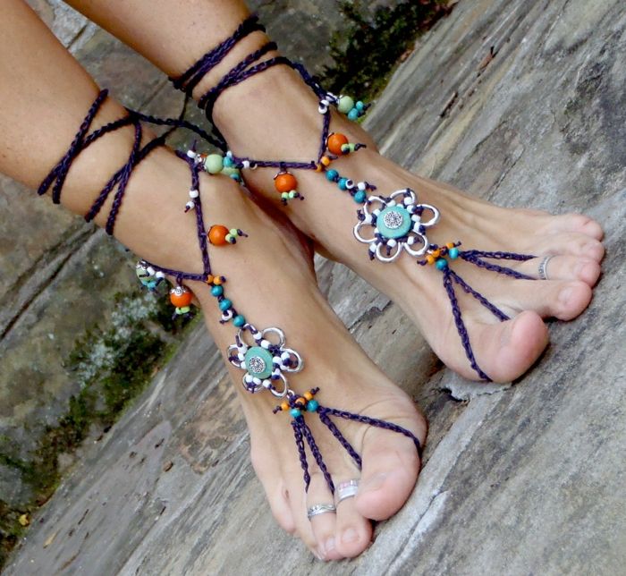 Hippie sandaler barbeint smykker Boho stil