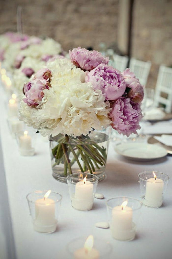 Vestuvių stalo papuošimas Gėlių