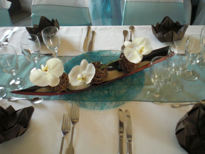 Bryllup bord dekorasjon lys-blå og brun