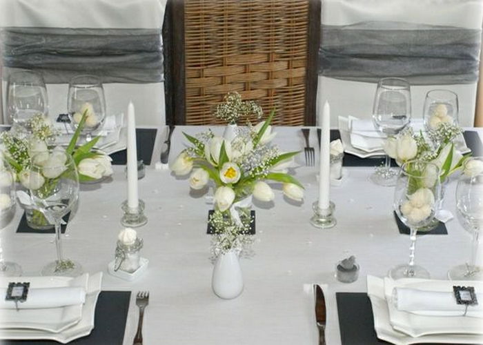 tavola di nozze decorazione-tulipani-candele