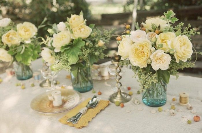 Svadobný stôl dekorácie-many kvety
