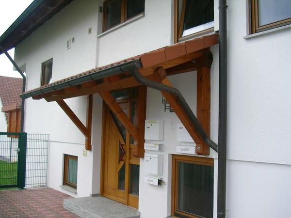 Leseni krošnjami over-the-vrat oblikovanja