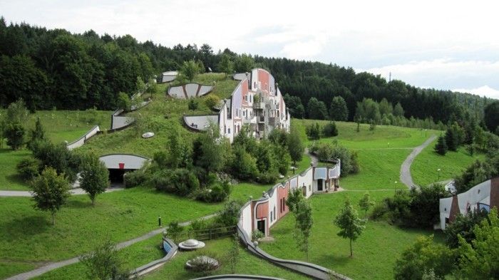 Hundertwasser arkitektur Miljö Natur Dorf4
