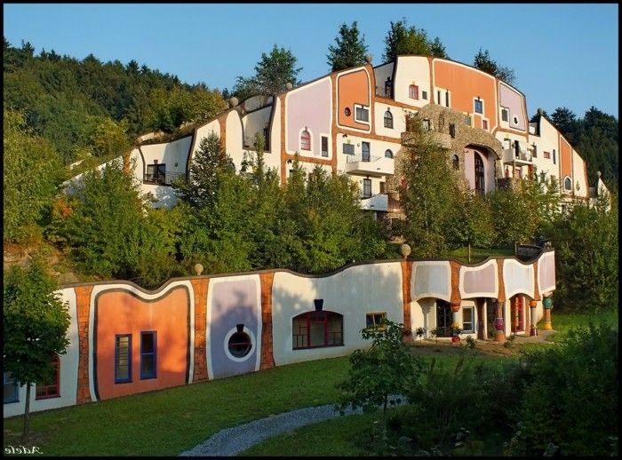 Hundertwasser arkitektur Miljö Natur Dorf7