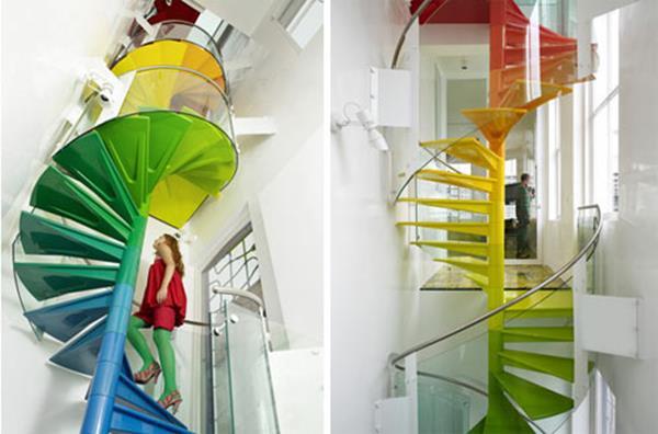 Idee-per-il-moderno-interni-interior design scale-a-molti-colori