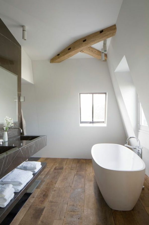 interior design idee Pavimenti in legno nella vasca da bagno
