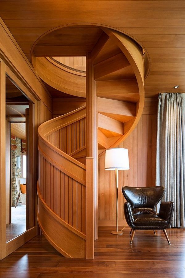 Interior de design idei spirală scară-de-lemn-cu-un design original