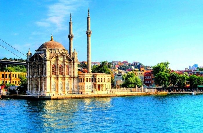 obiective turistice Istanbul Peep Bosforului
