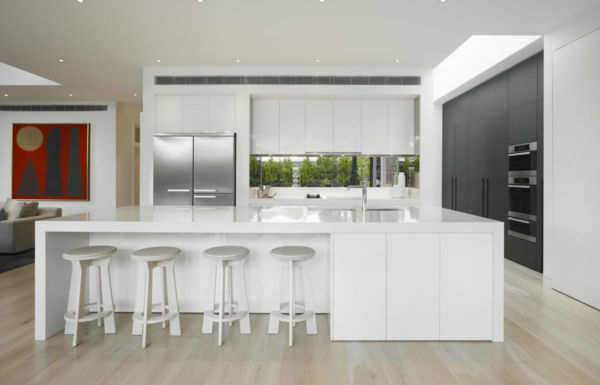 Kitchen-Bar-on-bielom dizajne interiéru