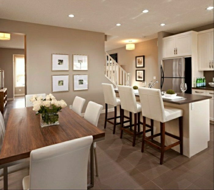 Bucătărie-sufragerie pereți cameră alb-mobilier Cappuccino