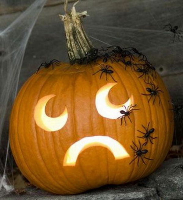 Moliūgų veidai-Helovinas su vorų