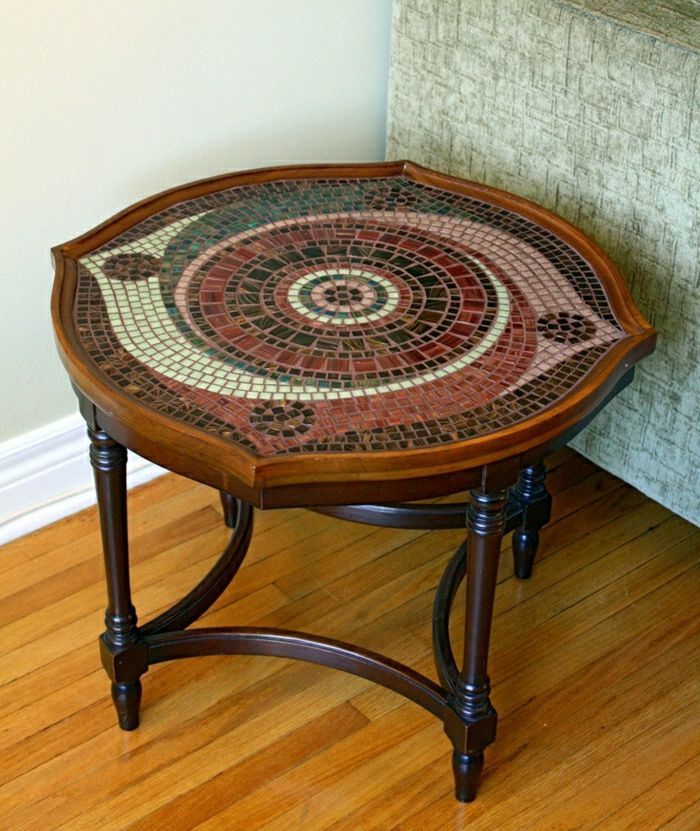 Cafea-masă din lemn decorare mozaic spirală