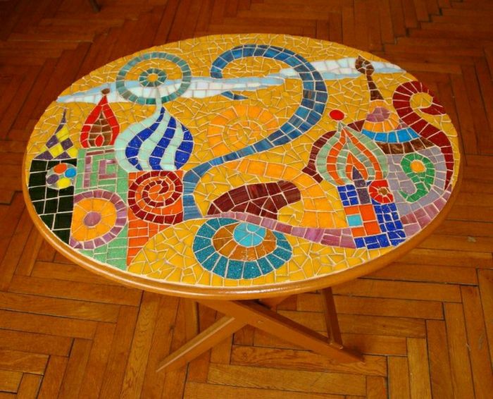 Kavos staliukas mozaikos apdailos Rytų įkvėpimas