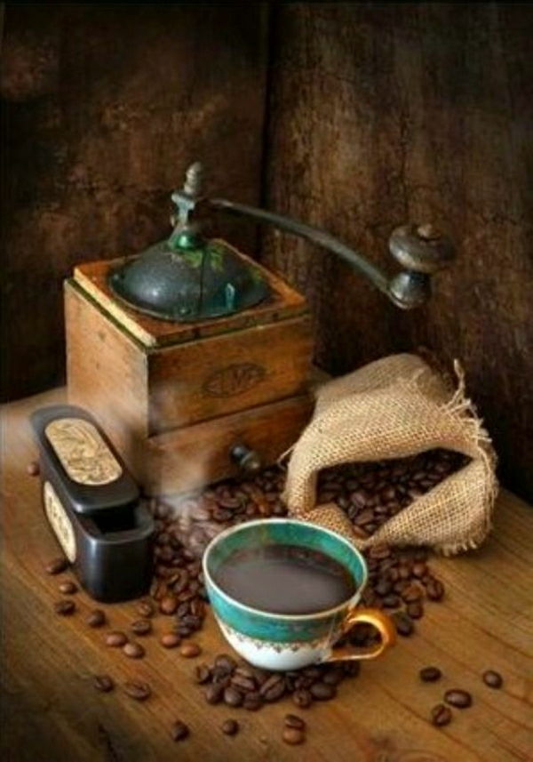 Kavos pupelės Kavos taurės Malūnas