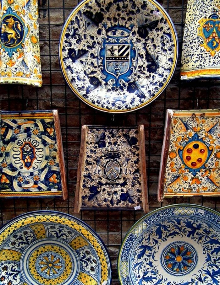mão cerâmica pintada por-San Gimignano-Itália