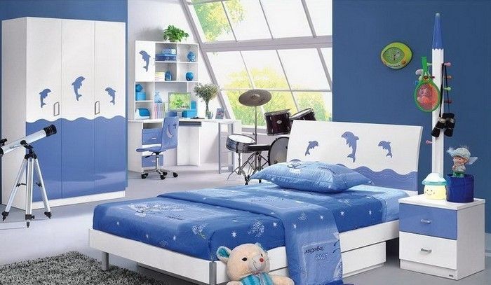 Detský make-boy izba s modro-as-hlavným prvkom