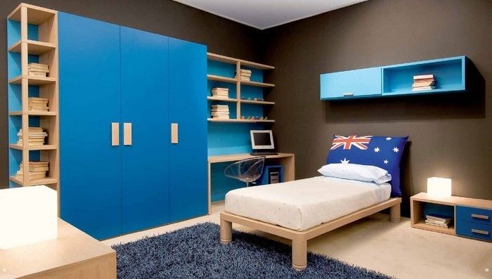 Deti make-a-boy izba s modrými skrinkami