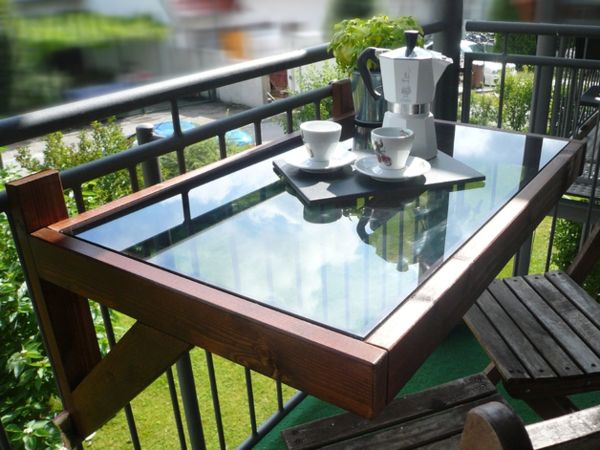 Fällbord-by-the-balkongen trä-och-glasskiva soffbord
