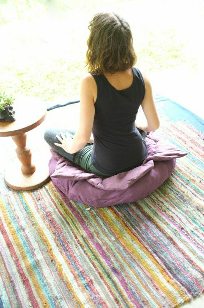Lotus Yoga pernele de culoare violet