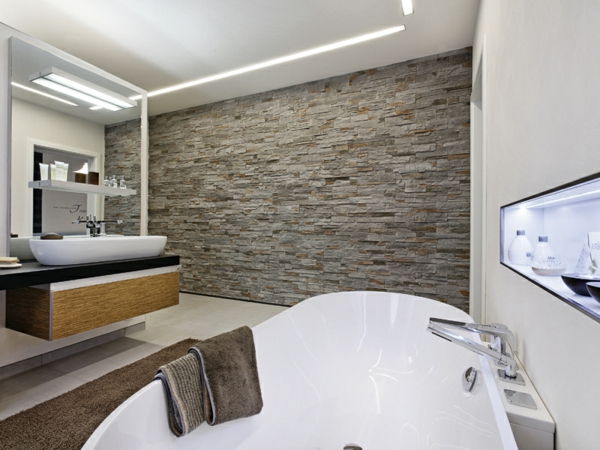 Design Luxhaus-ultra-grande-interior nelle luci del soffitto bagno