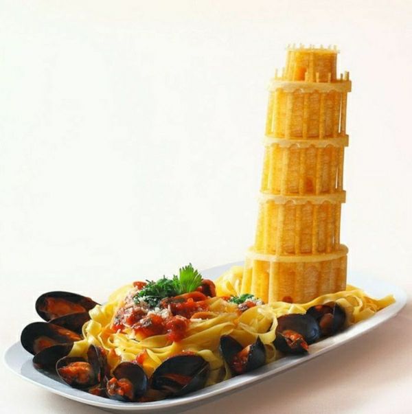 Marinara školjke-the-poševnega stolpa v Pisi-Linguini