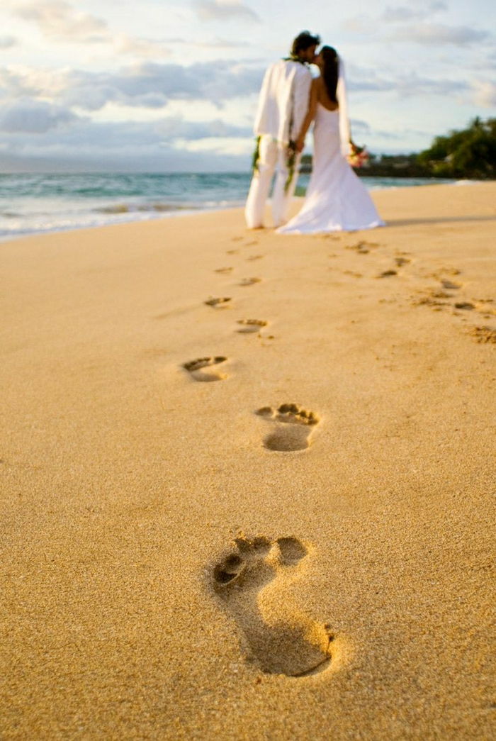 Maui Hawaii Wedding Sand fotavtrykk-Romantic Brautpaar
