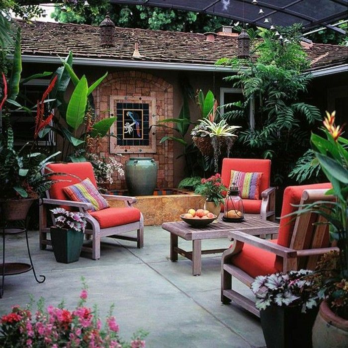 My-vackra-garden-house-with-lounge-möbler