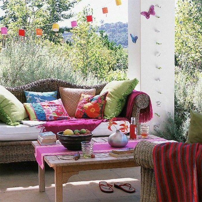 My-vackra-trädgård-rotting lounge-möbler-och-lampor