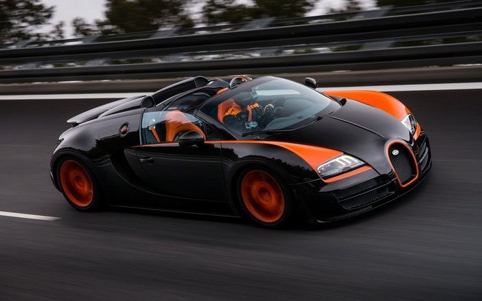 Mobil-new-Veyron-on-the-highway