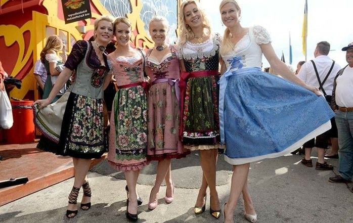 Oktoberfest farklı modeller kıyafetler