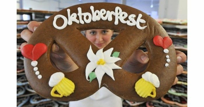 Oktoberfest Šalis Riestainių iš kartono
