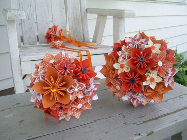 fiori di origami all'aperto