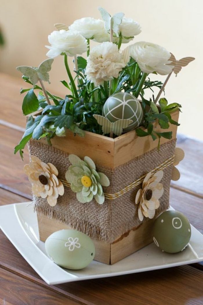 Cutie de flori din lemn Decorarea de Paști cu ouă de Paști