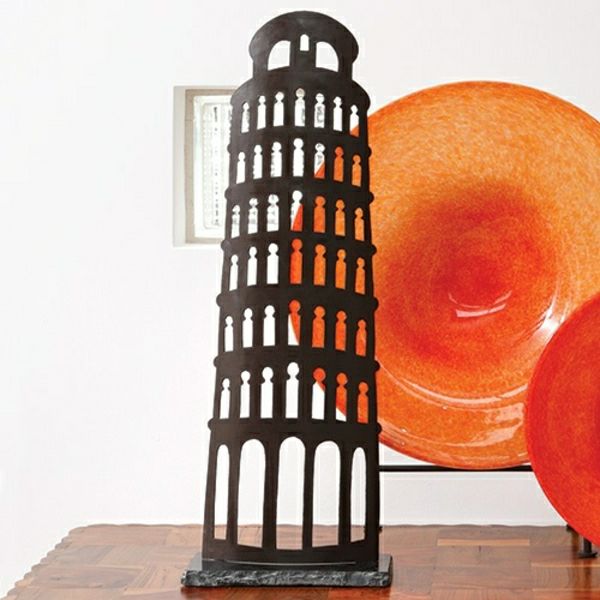 Pisa Tower scultura nera