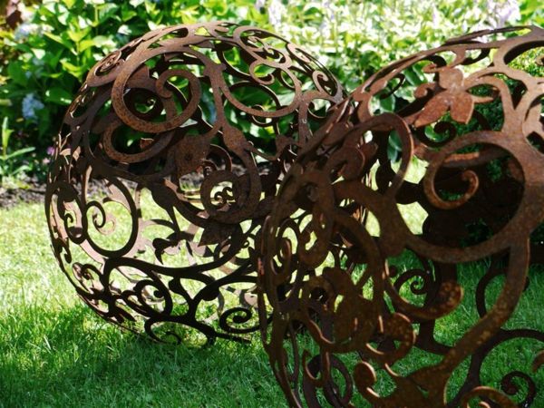 Rdza rzeźby ogrodowe projektowanie kulki