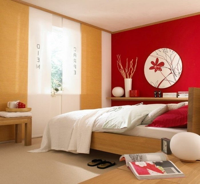 Rdeča spalnica oblika A-neokusen za sprejemanje