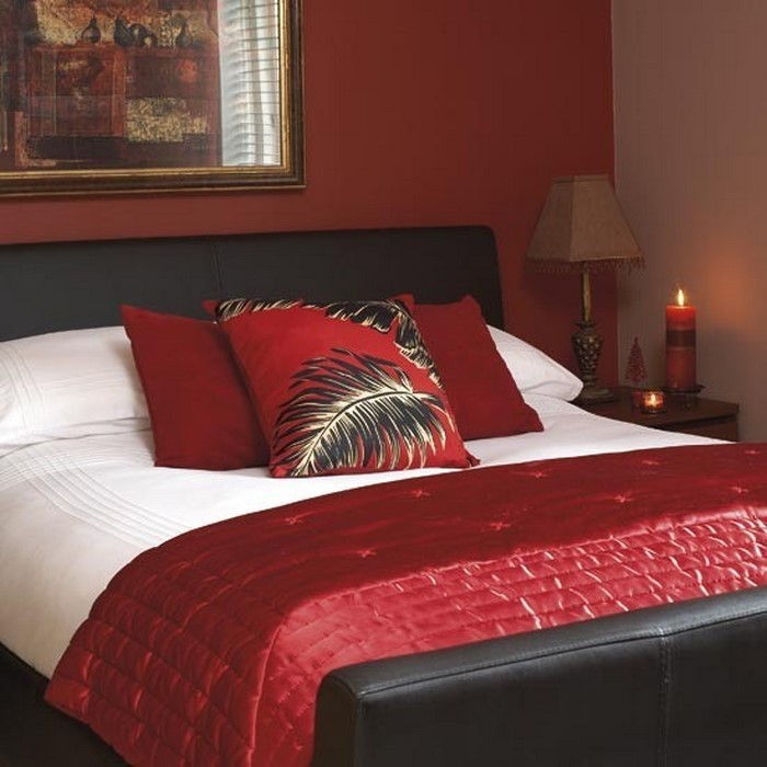 design camera da letto Rosso A-appariscente-decisione