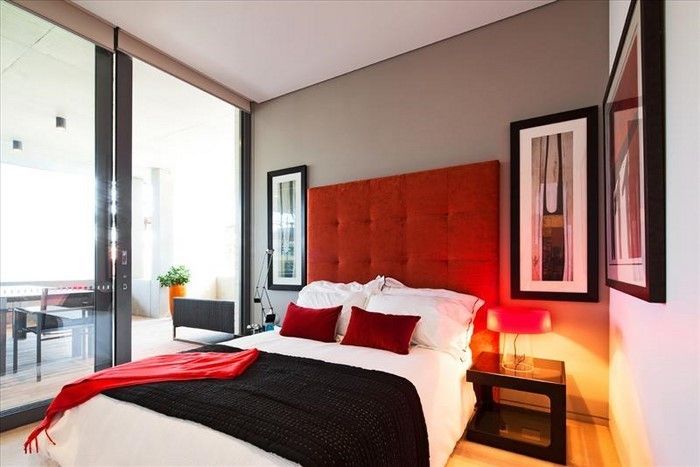 Rdeča spalnica oblika A-lepa-odločba