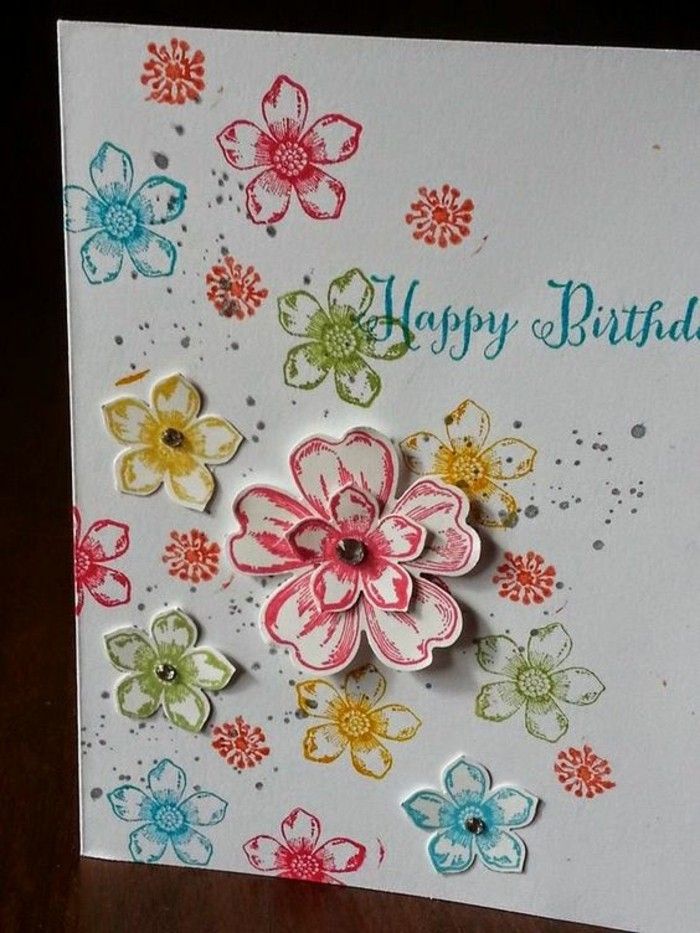Vackra födelsedag själva kortet fatt brokiga blommor