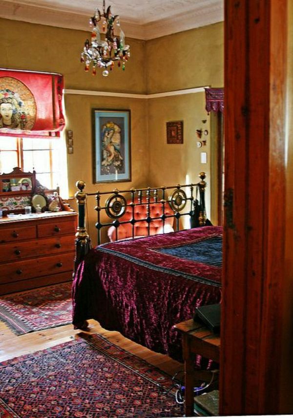 Yatak odası Peluş Hindistan tarzı komodin sandalye, kırmızı ve bordo-Kreunleuchter