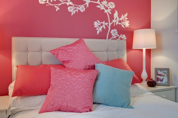 Spálňa-in-pink-ružové múru