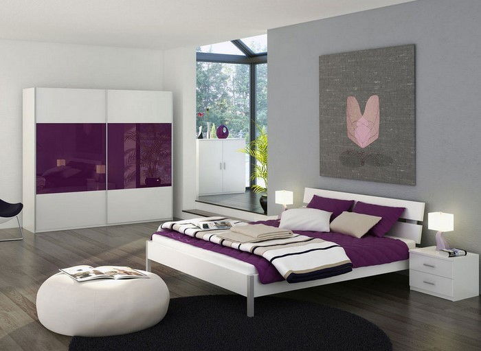Spálňa-fialovo-na kreatívny dizajn
