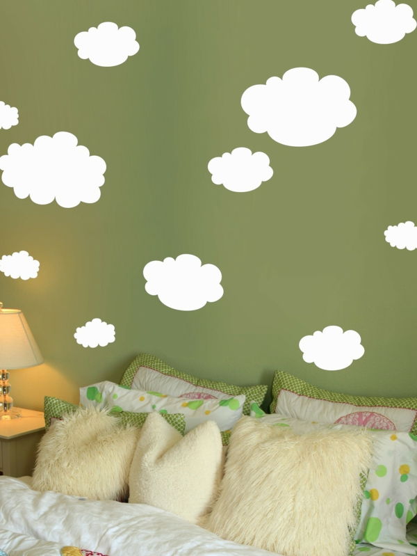 Sovrum med stor-vägg färg-gröna toner