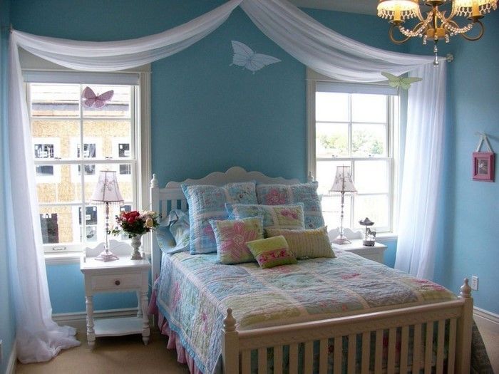 Miegamojo baldai-in-mėlyna-su išskirtiniu dizainu