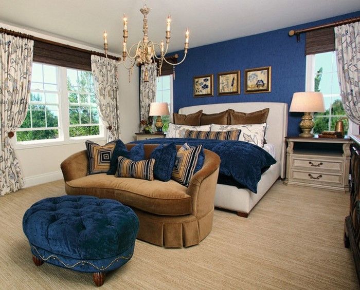 Miegamojo baldai-in-mėlyna-A-intriguojanti dizaino