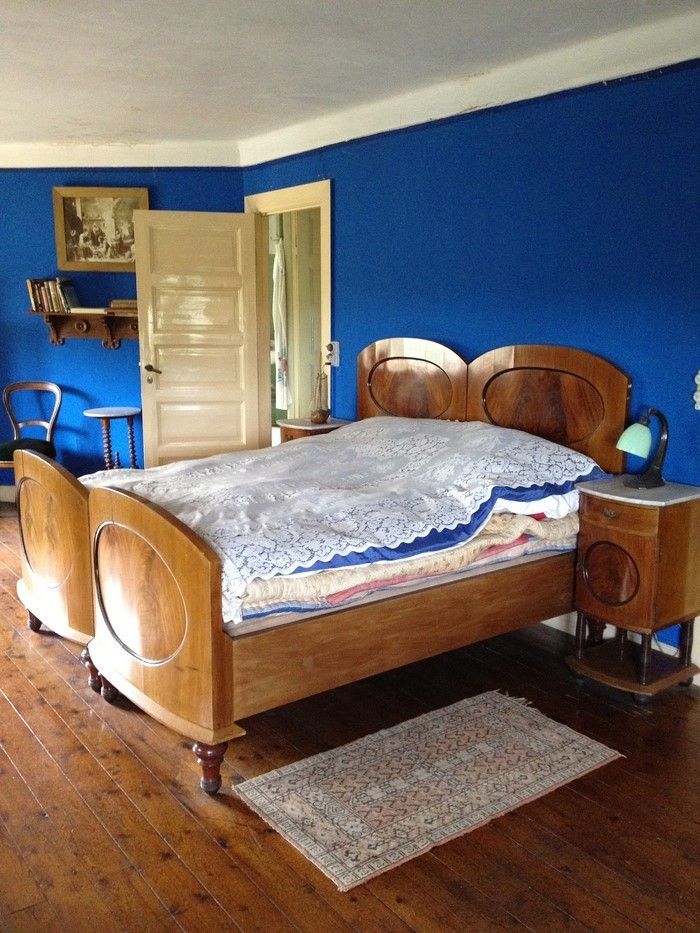 Miegamojo baldai-in-mėlyna-A-ryškus Deco