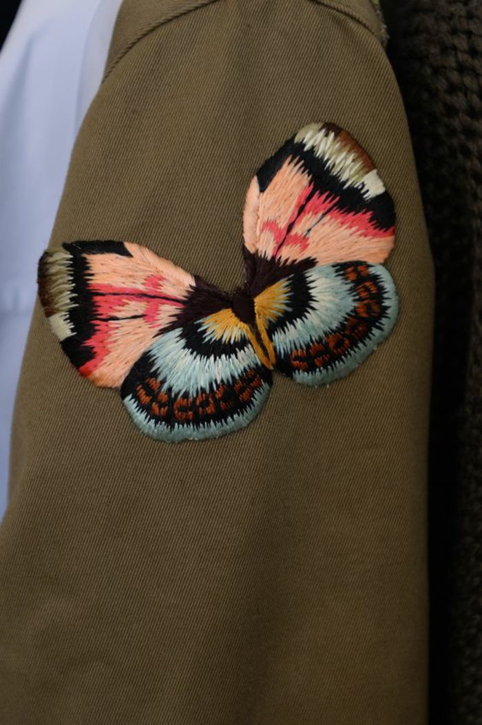 Fjärilar-tinker-on-the-kläder-brodera