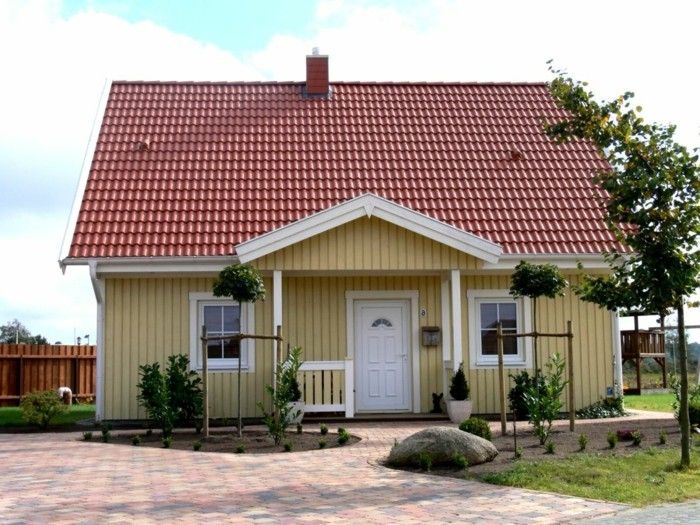Sweden House-galben-casa-cu-verandă