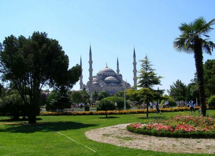 Atracții Istanbul moschee-sultan-Ahmed