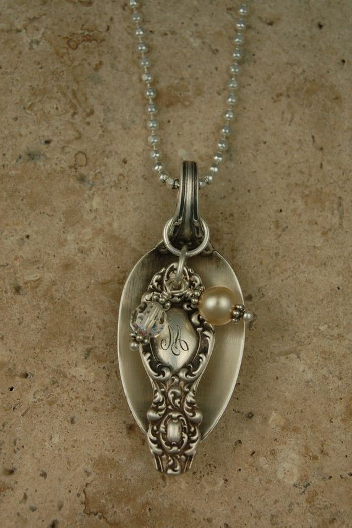 argento posate-gioielli-da-vecchio Loeffel-on-chain-con-perle di vetro